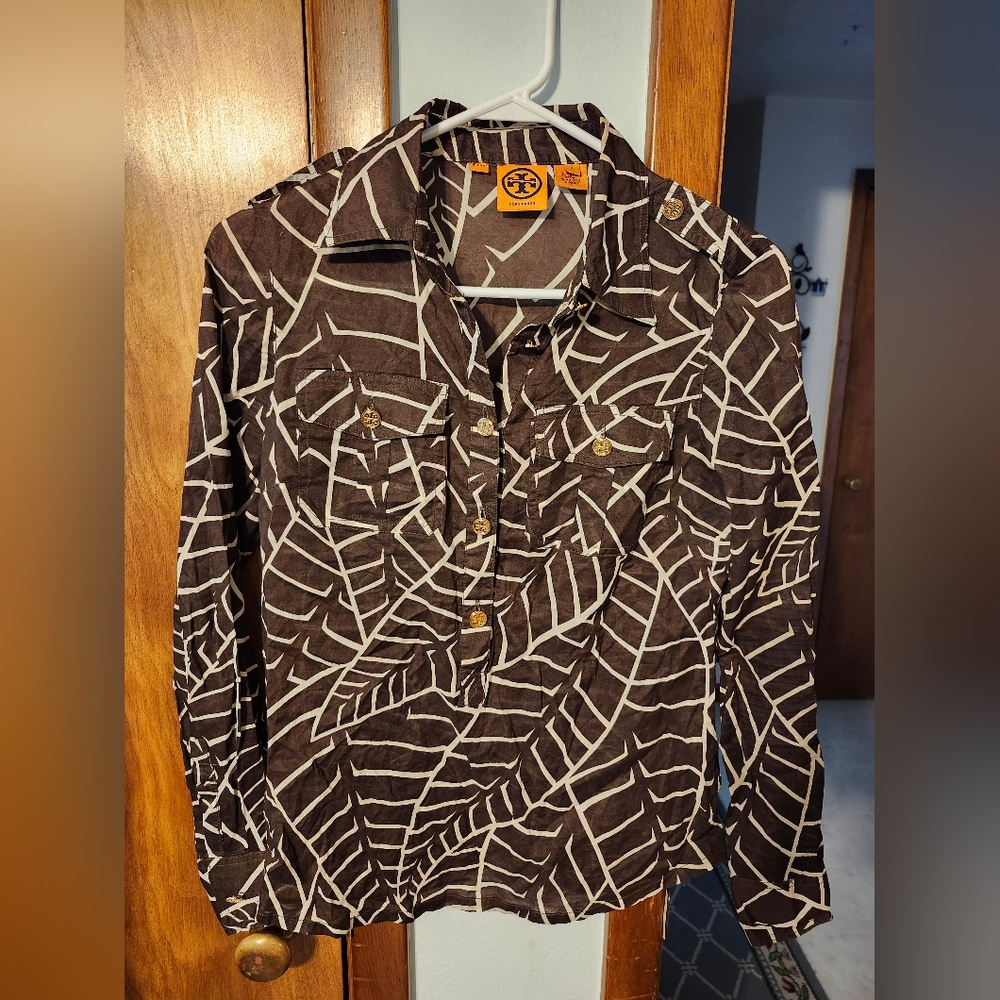 TORY BURCH Brown/Tan Long Sleeves 1/2 Button Down Front Light Top Size 4
